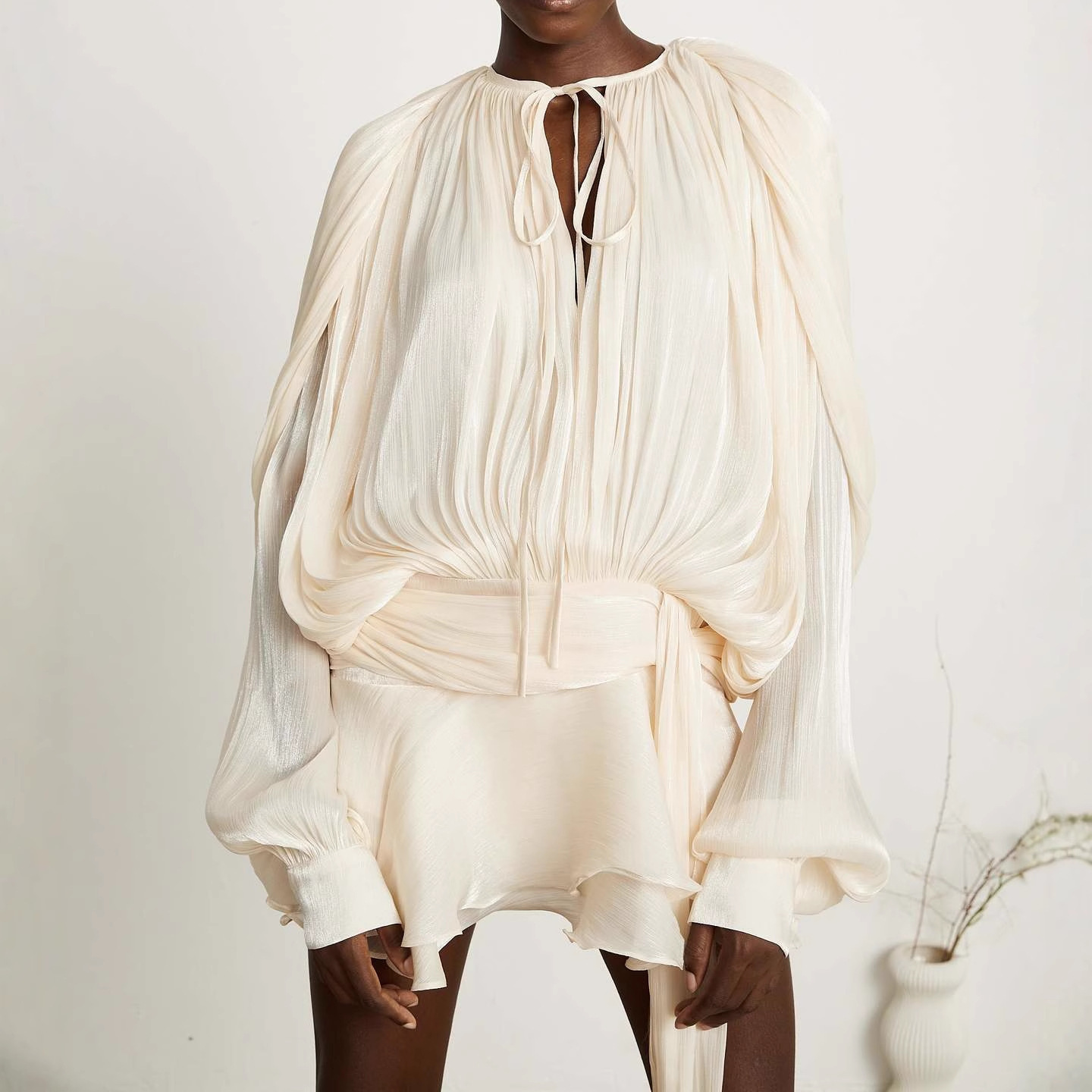 2025欧美跨境新款法式泡泡袖连衣裙时尚宽松系带亮纱套装带打底裤