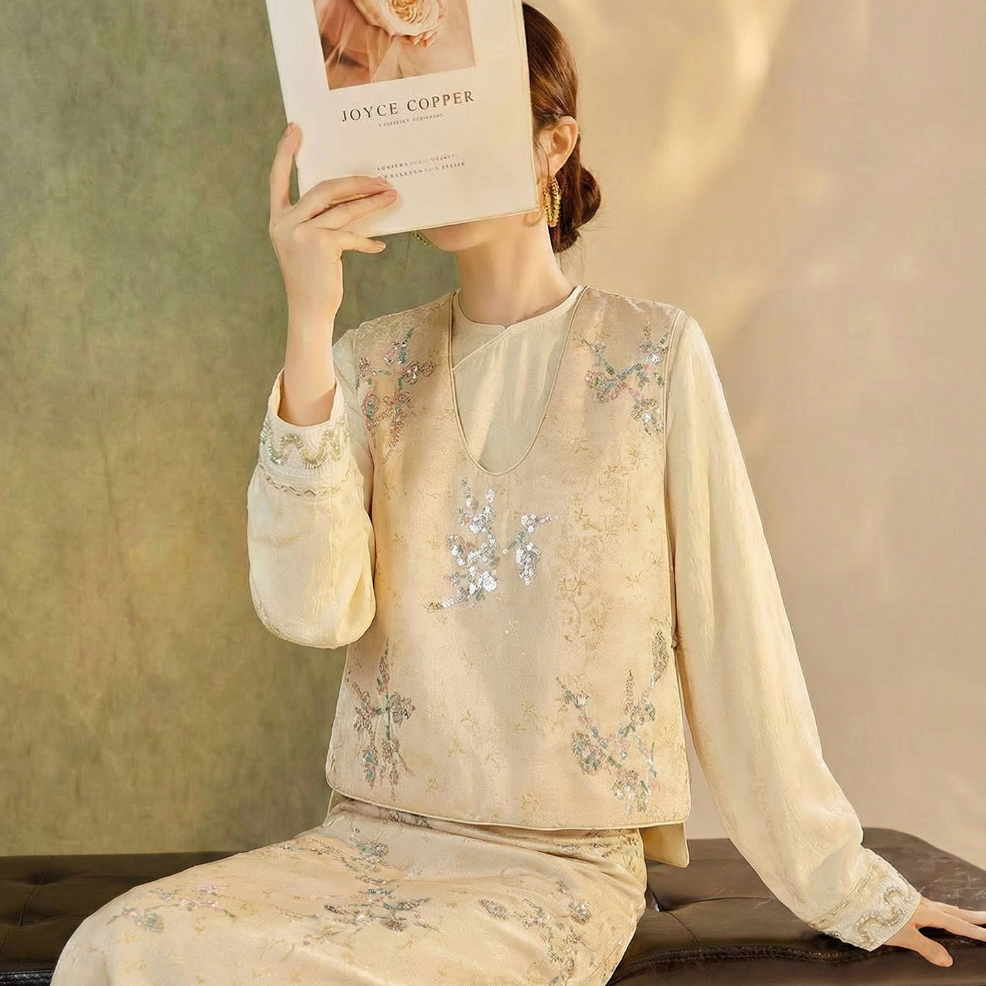 【年后发】春季新款新中式高端设计葫芦珠绣马甲半裙套装女 P0134